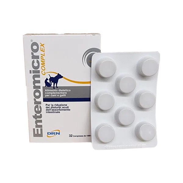 Ask med 32 tabletter Enteromicro complex tabletter. En karta om 8 tabletter visas framför förpackningen, som går att köpa på Vetbutiken.